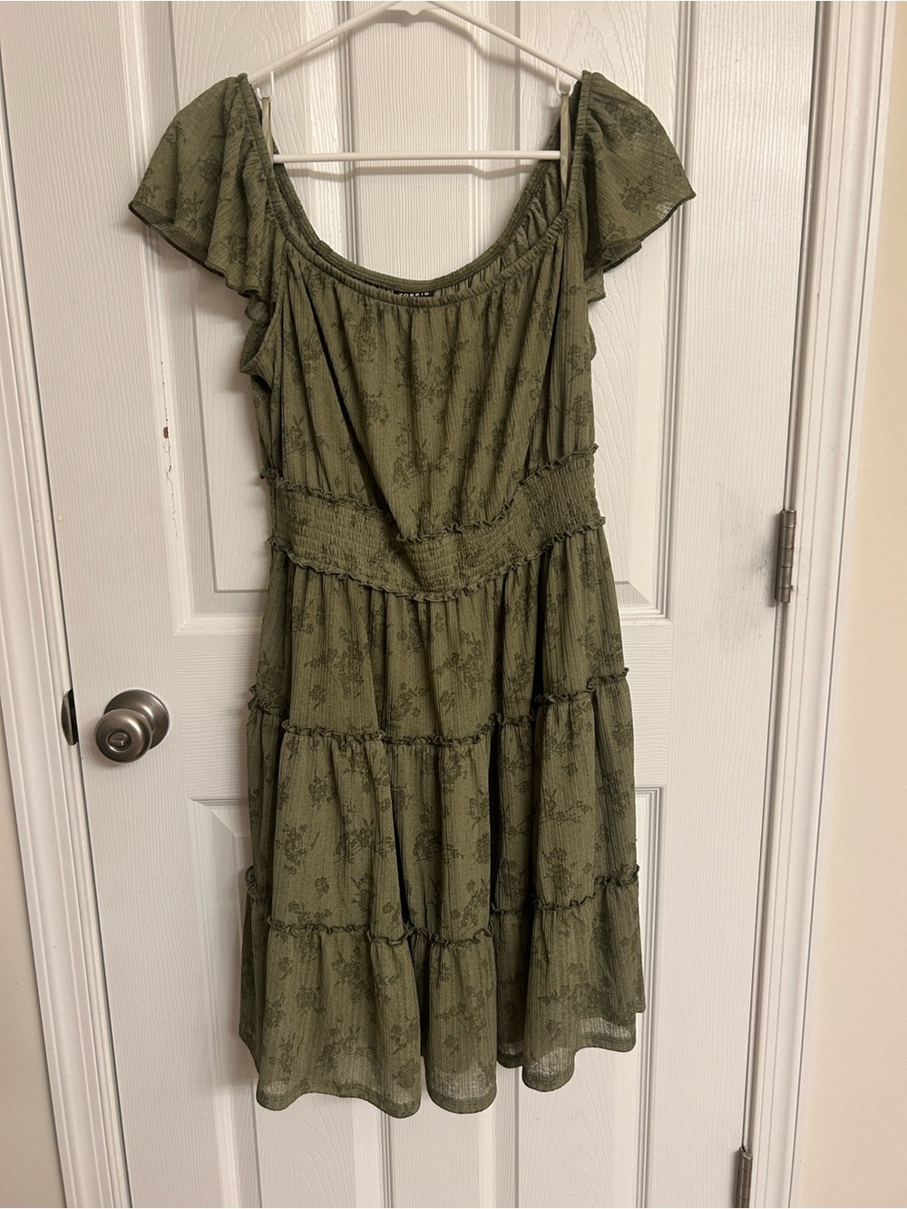 torrid Olive Green Floral Mini Flutter-Sleeve Tiered Rayon-Blend Dress Size 12 - Picture 1 of 11